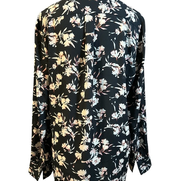 Banana Republic Dark Blue Floral Button-Up Blouse - Picture 2 of 8